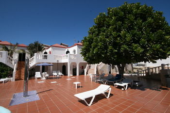 Aparthotel Galera Beach Apartamentos
