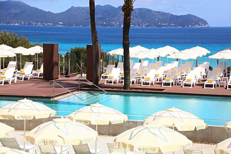 Hotel Iberostar Waves Cala Millor - S�lo Adultos