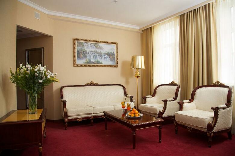 Mandarin Moscow Hotel