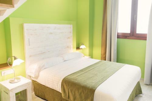 Hotel Adhoc Carmen