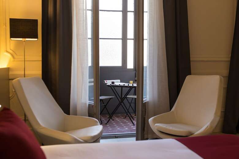 Pension Izaila Plaza Catalunya