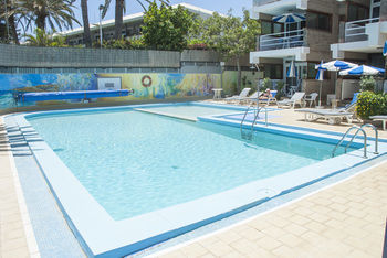 El Paseo Apartments