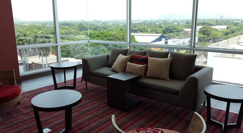 Hotel Hampton By Hilton Valledupar