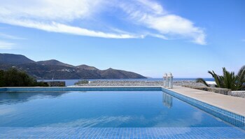 Hotel St Nicolas Bay