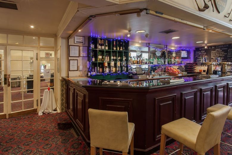 Prince Of Wales Hotel