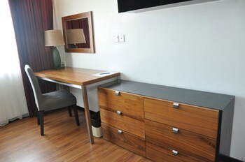 Likas Square Apartment Hotel