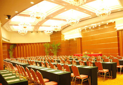Hotel Longmen Hollyear