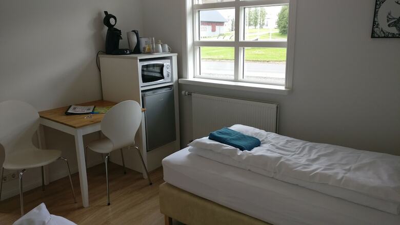 Hostal Birta Guesthouse