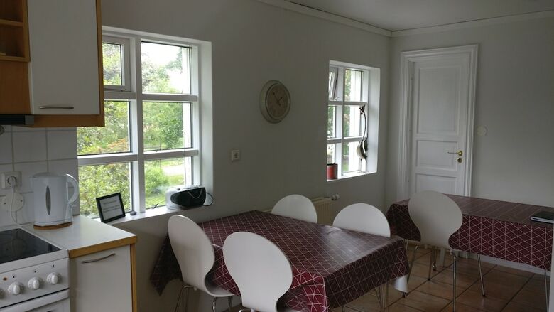 Hostal Birta Guesthouse