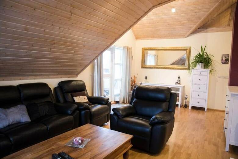 Hostal Guesthouse Hvammur