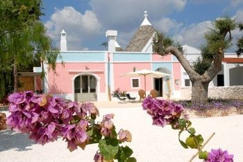 Agroturismo Trullo Sovrano Exclusive B&B