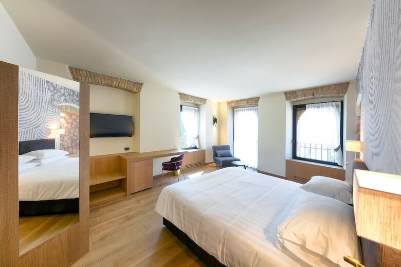 Hotel Castello Di Casiglio