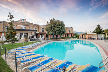 Terra Umbra Hotel