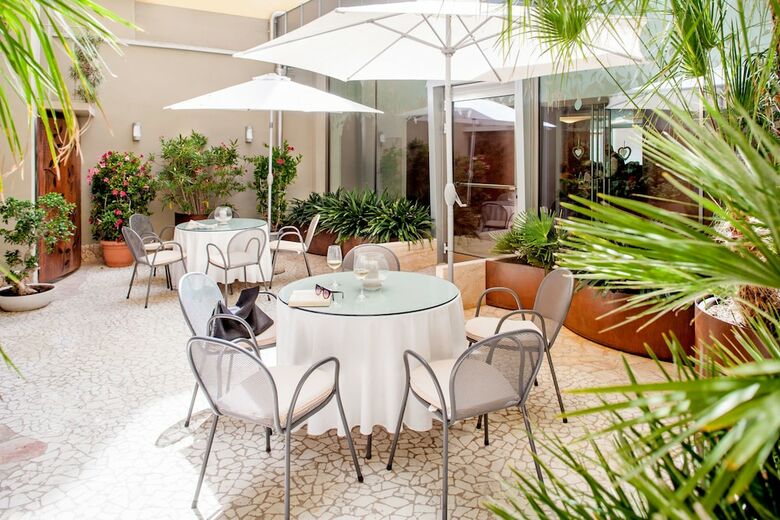 Hotel Dei Fiori - Spa E Ristorante