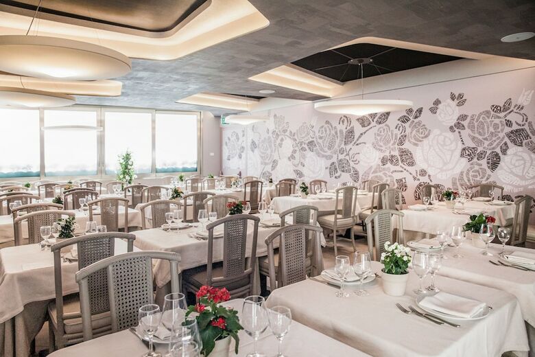 Hotel Dei Fiori - Spa E Ristorante