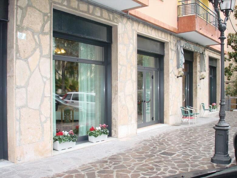Hotel Mignon
