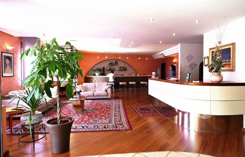 Hotel Al Madarig