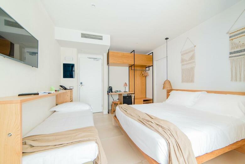 Aurhotel
