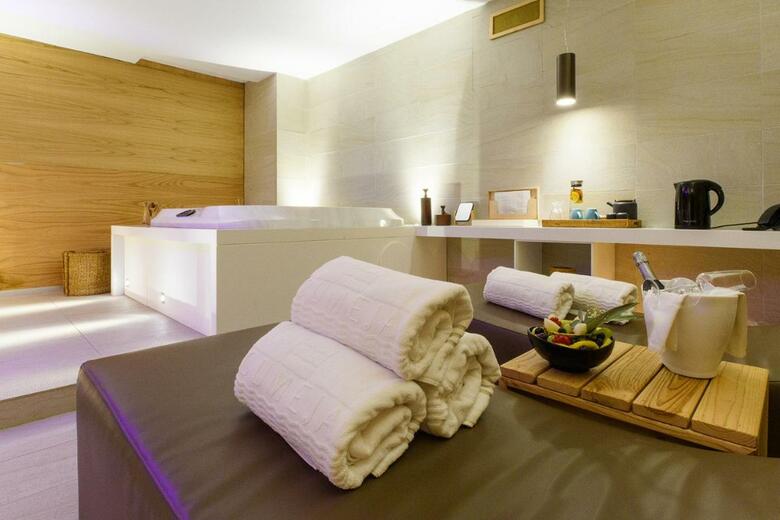 Aurhotel