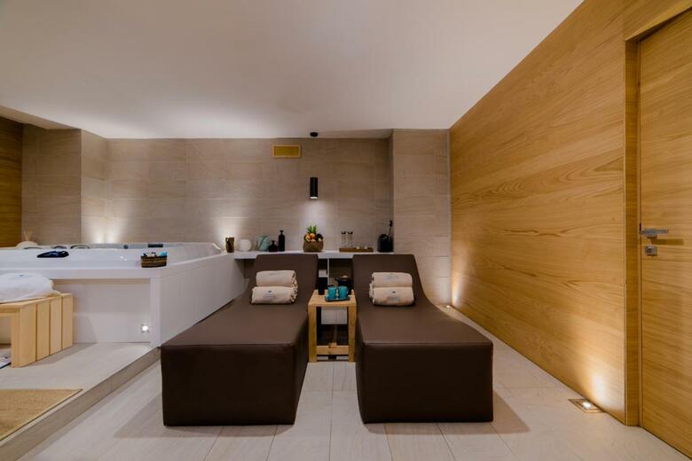 Aurhotel