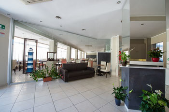 Hotel La Marina