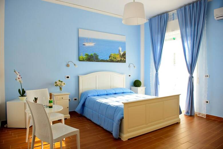 Hostal I Delfini