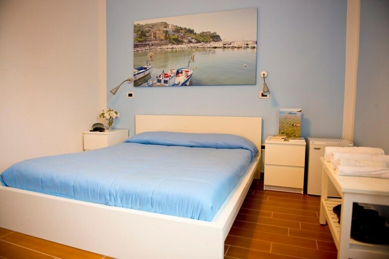 Hostal I Delfini