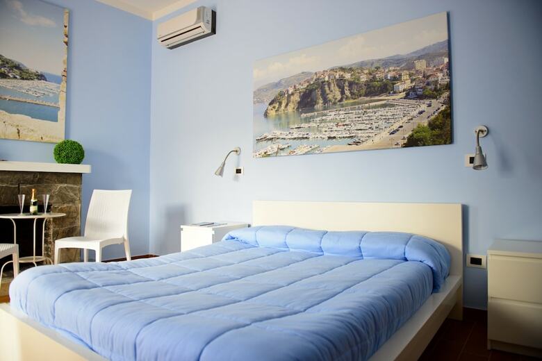 Hostal I Delfini