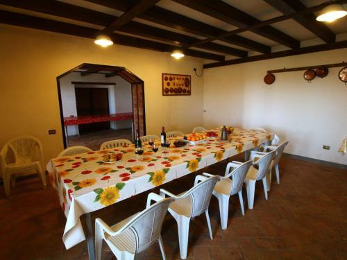 Apartamento Spacious Farmhouse In Bagnoregio With Swimming Pool