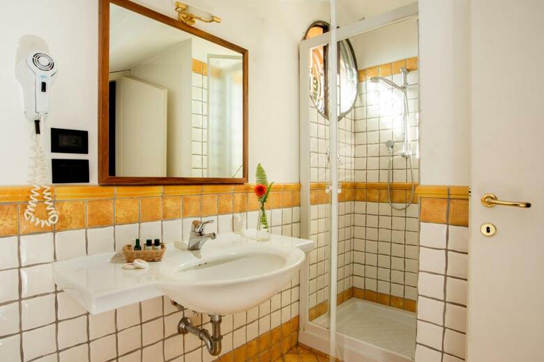 Hotel Verdeborgo