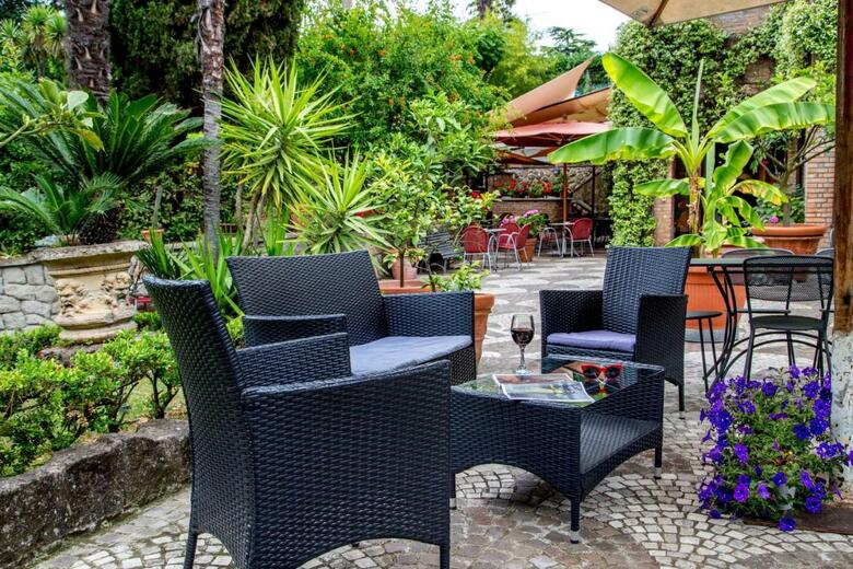 Hotel Verdeborgo