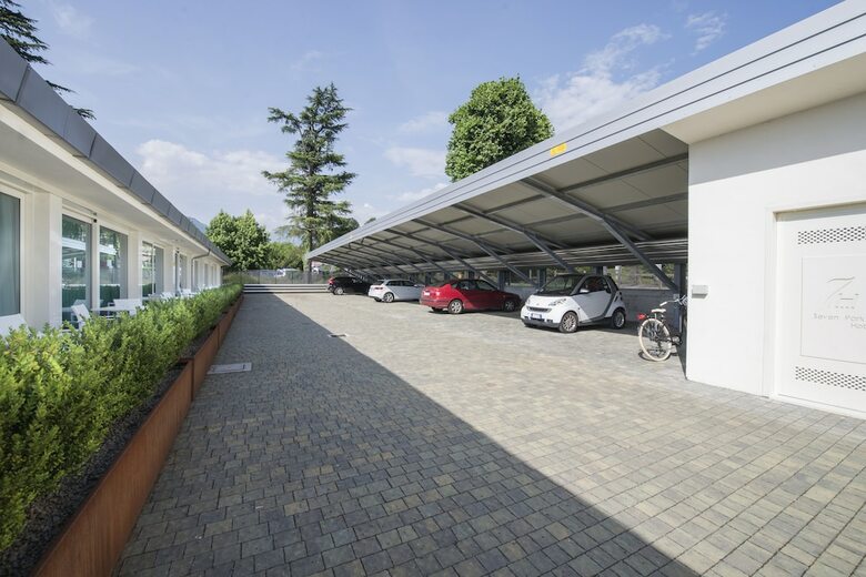 Seven Park Hotel