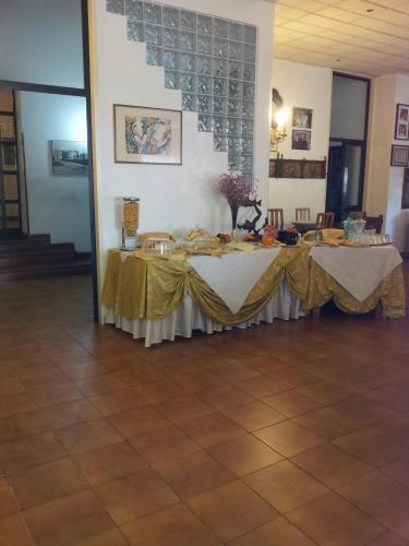 Hotel Call� 2