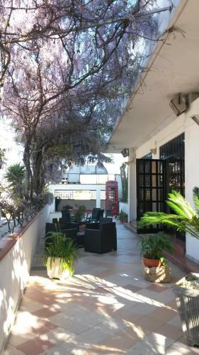 Hotel Call� 2