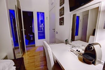 Hostal Pellicano Guest House