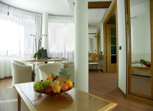 Hotel President