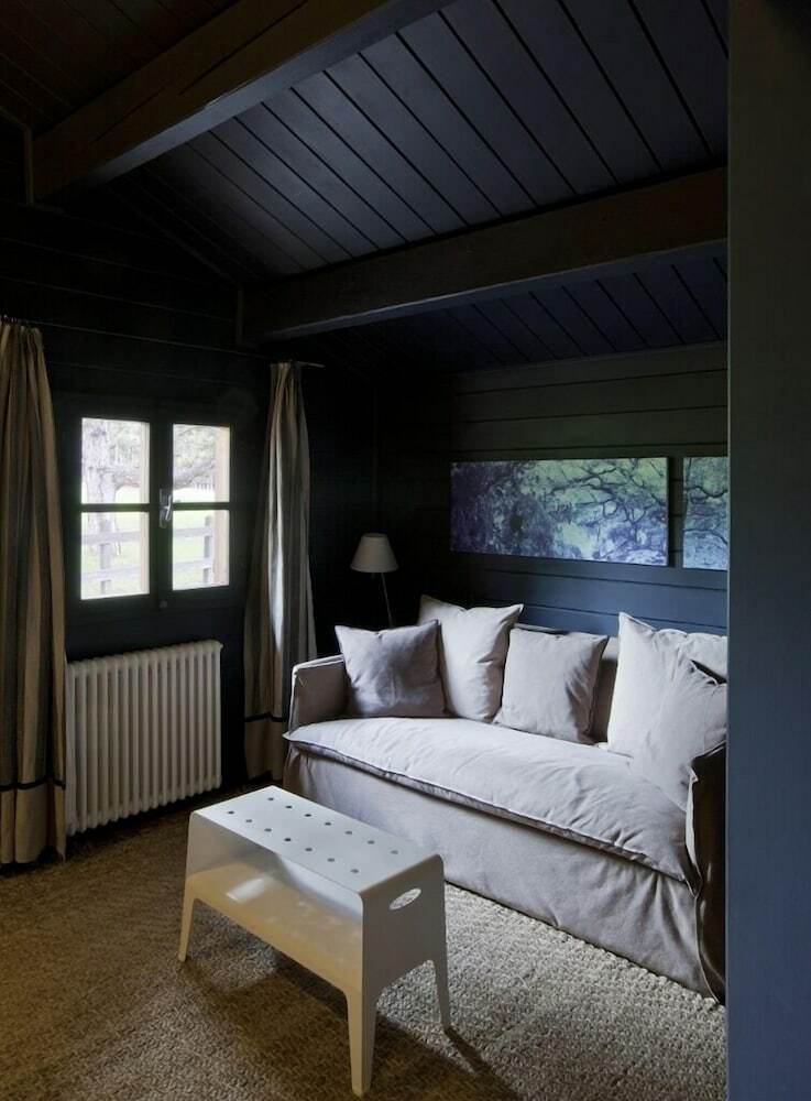 Hotel H�tel Village