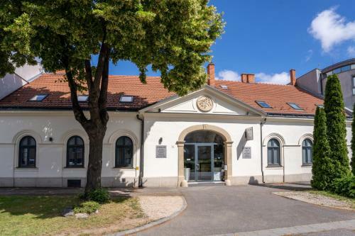 Bed & Breakfast �trium Art & Rooms