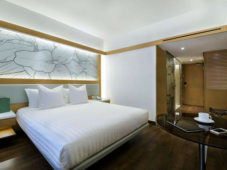 The Park Lane Hong Kong, A Pullman Hotel