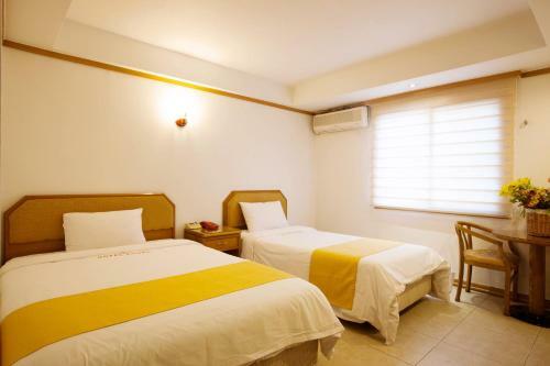 Angel Hotel