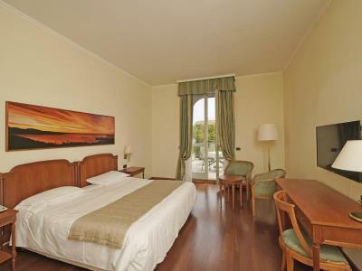 Hotel Savoy Palace