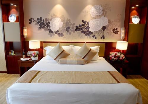 America's Best Rixin International Hotel