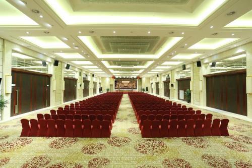 America's Best Rixin International Hotel