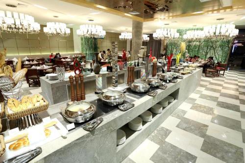 America's Best Rixin International Hotel