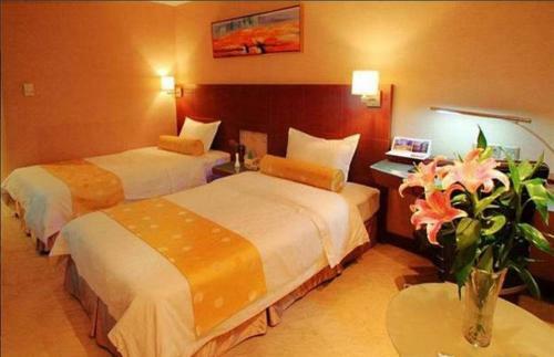 Jinling Danyang Hotel