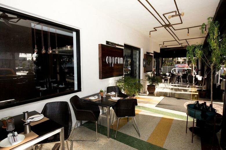 Hotel South Beach Plaza Villas
