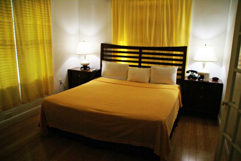 Hotel South Beach Plaza Villas