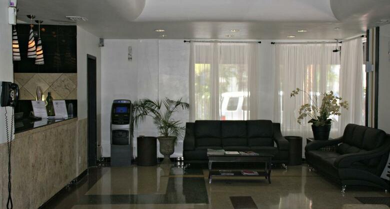 Hotel South Beach Plaza Villas
