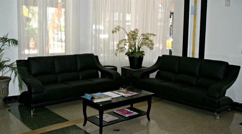 Hotel South Beach Plaza Villas