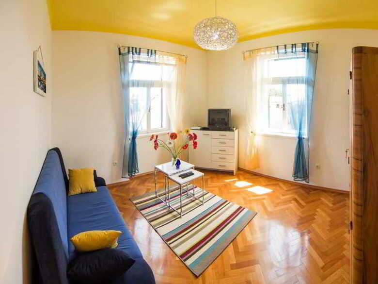 Hotel Apartman Sanda